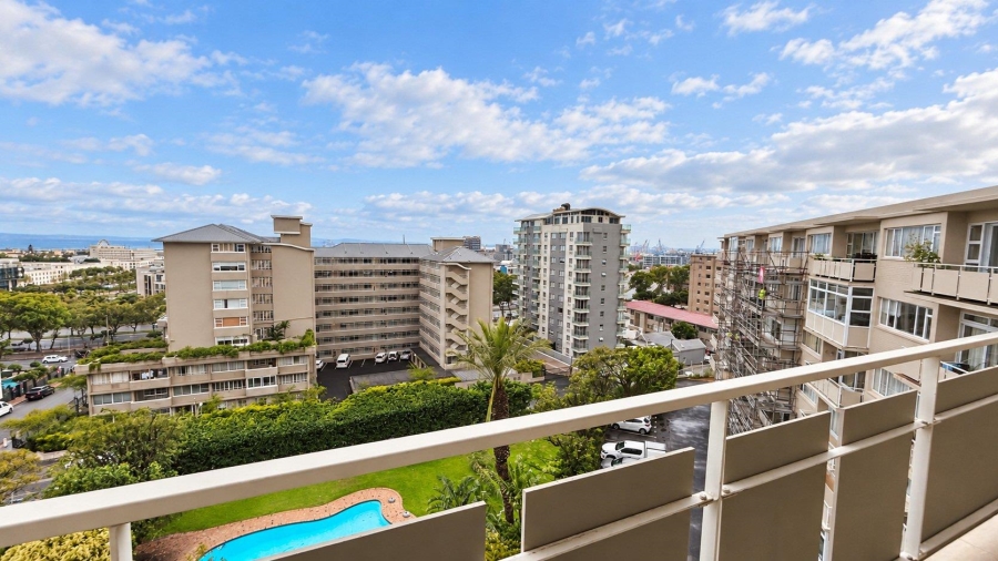 2 Bedroom Property for Sale in Green Point Western Cape